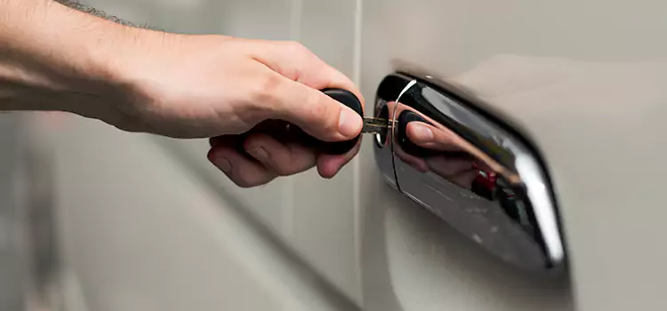 Why Choose Our Auto Locksmith Team in Coral Gables, FL?